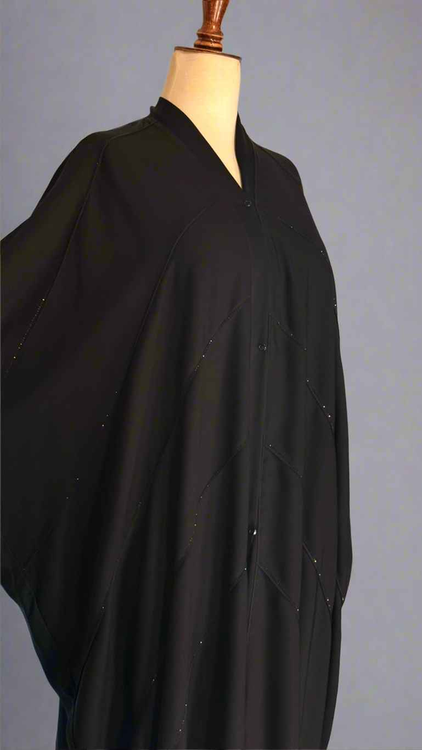 Black Kaftan Abaya with Plates and Black Stones - Jilbabee