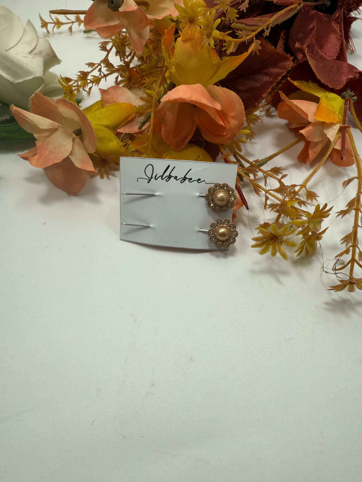 Flower pin with pearl - Jilbabee