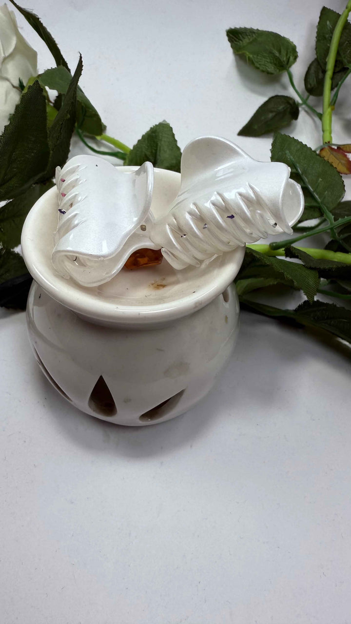 Shiny Finish Hair Cachers